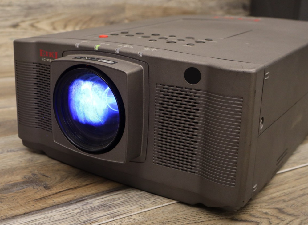 Vintage Eiki LC-X999 AV Projector WORKING TESTED