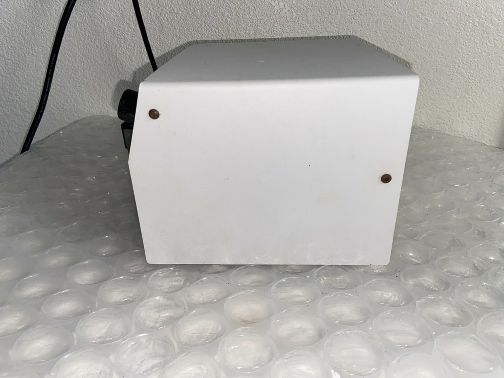 Welch 3100 Variable-Speed Bi-Directional Peristaltic Pump 3100B-01 - Used