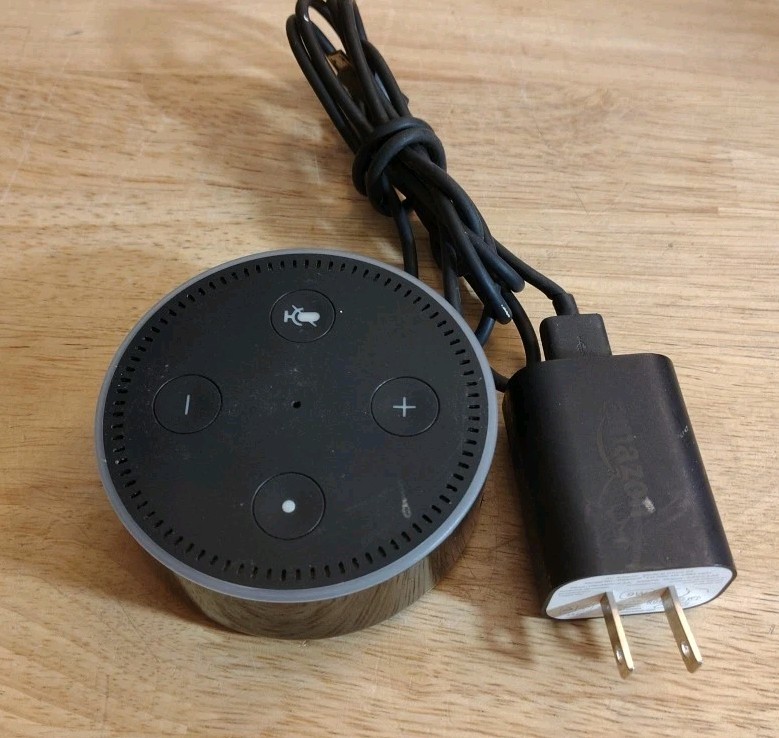 Amazon Model RS03QR Echo Dot Includes Power Cord Works