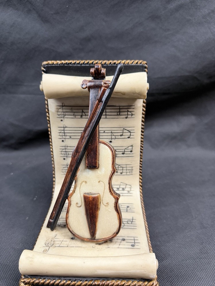 Classical Violin/Cello Sheet Music Bookend - Excellent Condition