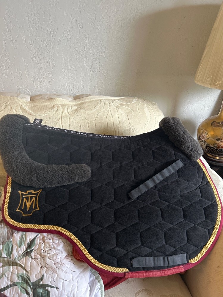 mattes platinum jumping saddle pad