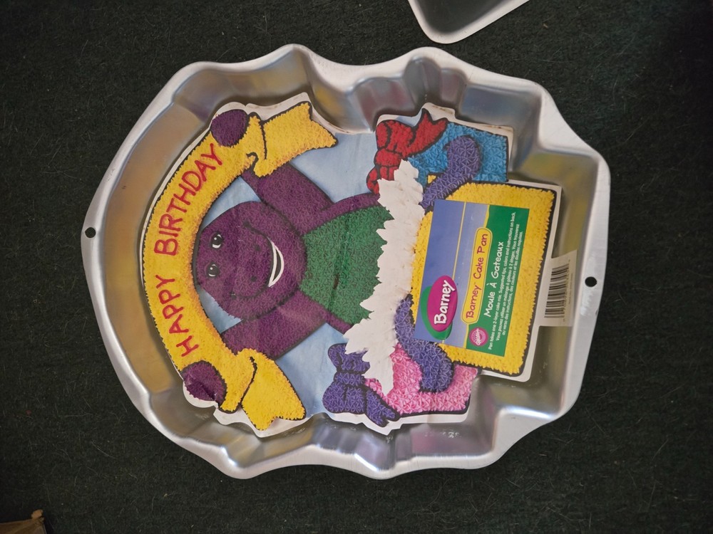 wilton vintage character cake pans