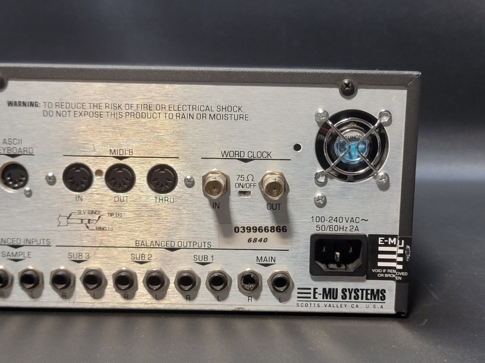 E-MU E4XT Ultra Rack Sampler Synth Model 6840