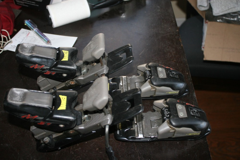 PAIR MARKER Bindings M38