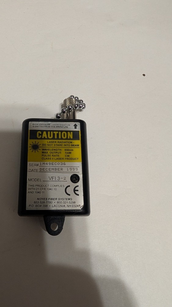 Noyes VFI3-2 Light Source works great Ship Without Batteries 1-AAA