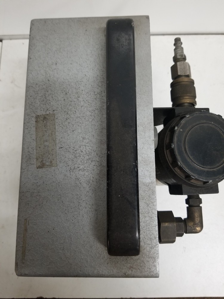 Herbert Controls 213-14 Sigma Dialair Pneumatic Panel Meter .05-0-.05 mm Range