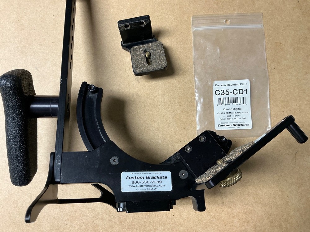 Custom Brackets camera rotation stand