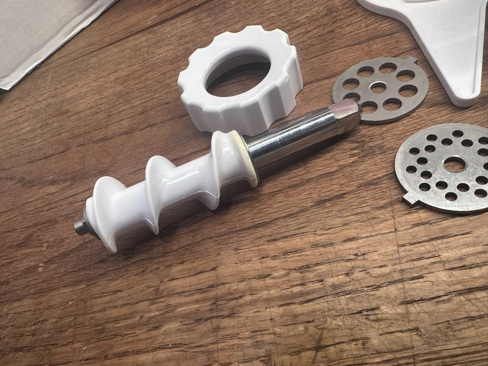 Kitchenaid pasta maker model SNFGA (pusher missing)