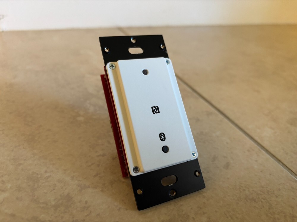 Clearone CONVERGE Bluetooth Expander - Wall Plate Piece - Tested & Working