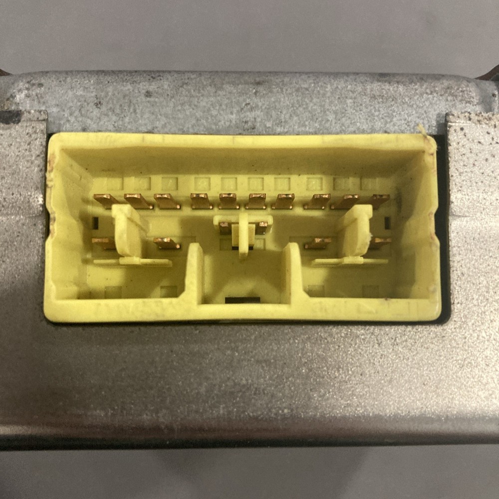 1994-1996 Camry Bag Control Module 89170-06020-B