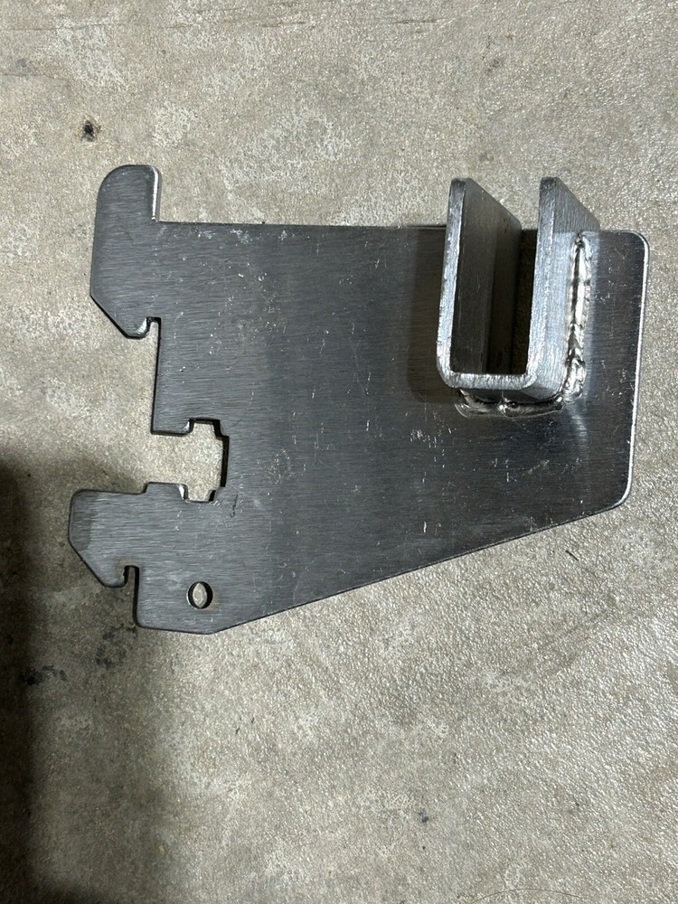 Rectangular Tubing Hang Rail Brackets Lot Of 24