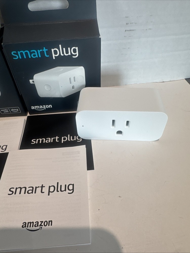 Amazon Smart Plug - White Barely Used X2