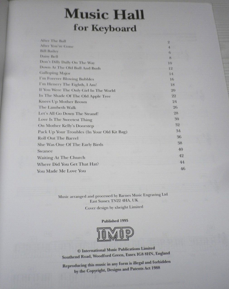 Music Hall for Keyboard (Easy Keyboard Library) - Paperback Book