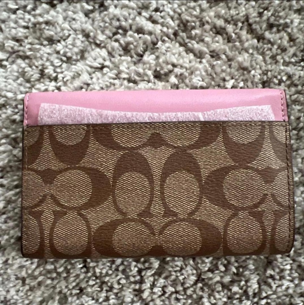 Sale New COACH Tri-Fold Wallet