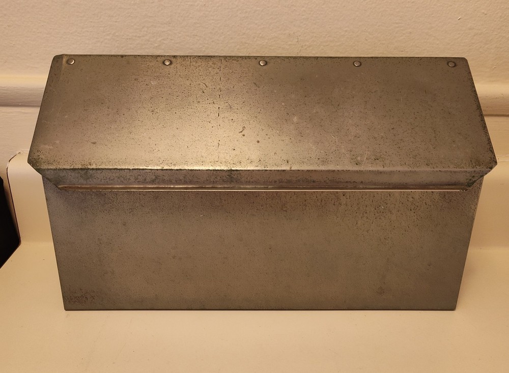 Vintage Colony Metalsmiths Mailbox