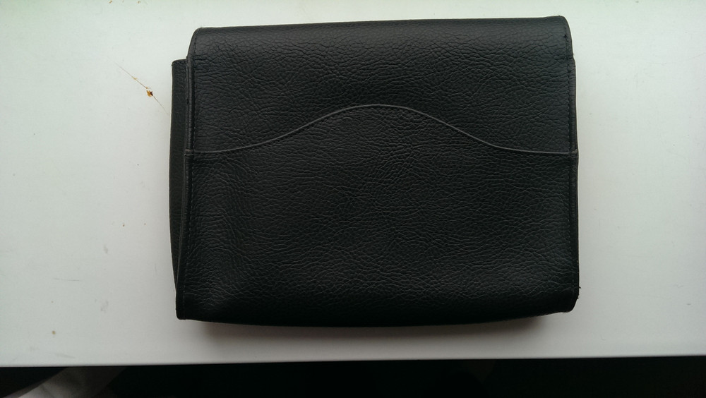 RENAULT LAGUNA FOLDER FOR PAPERS