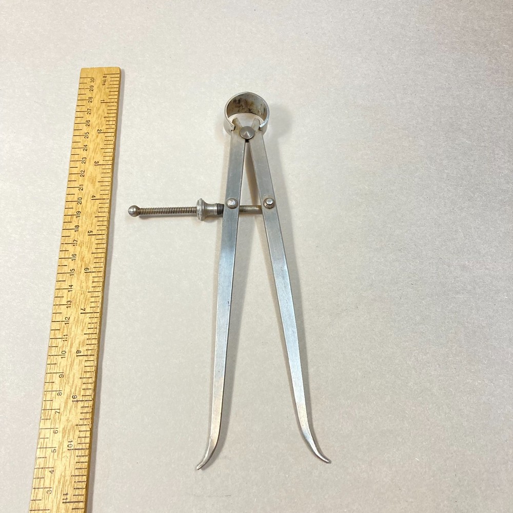 Vintage Caliper Inside Spring Joint Flat Leg 8 1/4"