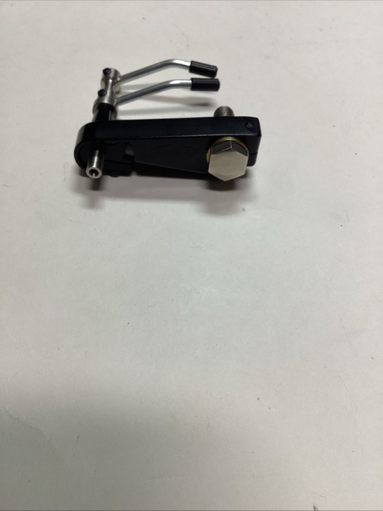 Henkels Target Arrow Rest RH Black