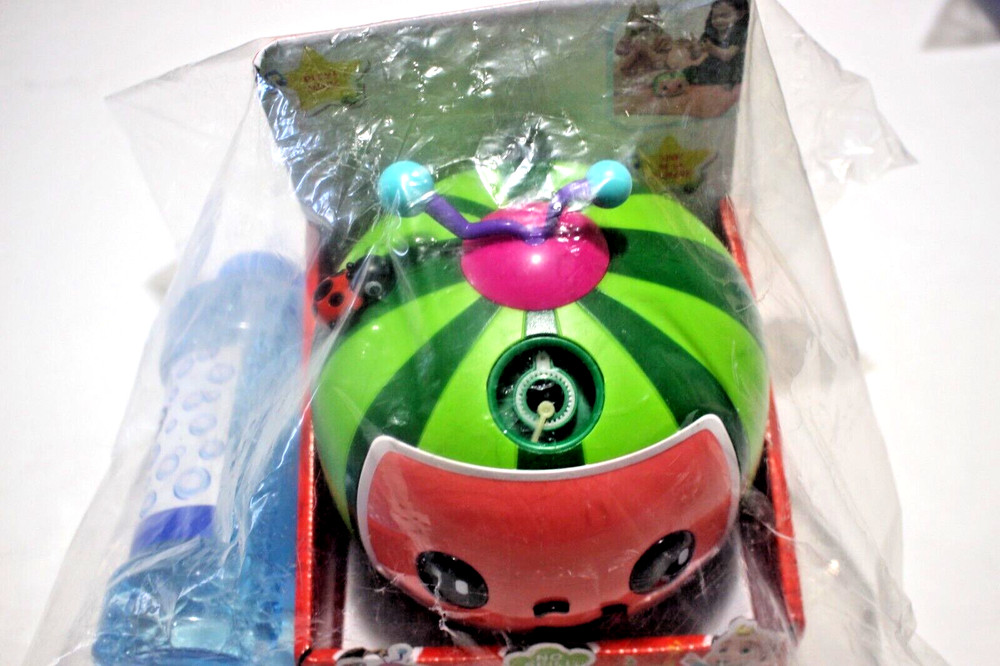 COCOMELON MUSICAL BUBBLE MACHINE