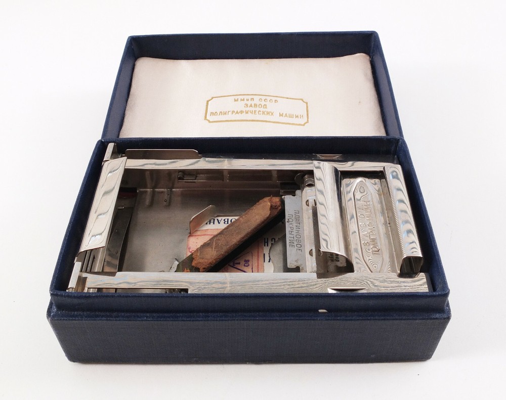 1955 Soviet Russian Vintage RAZOR SHARPENER set with Box