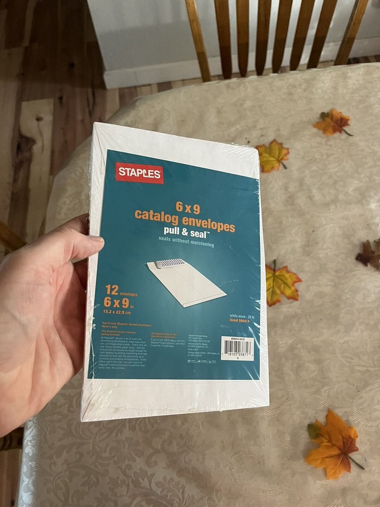 Staples Pull and Seal. Catalog Envelopes 6" x 9" White. 12 Envelopes. NEW