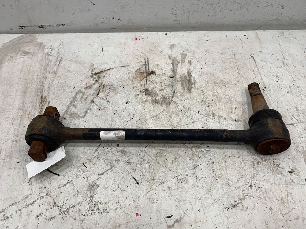 Peterbilt Torque Rod (339-10360)