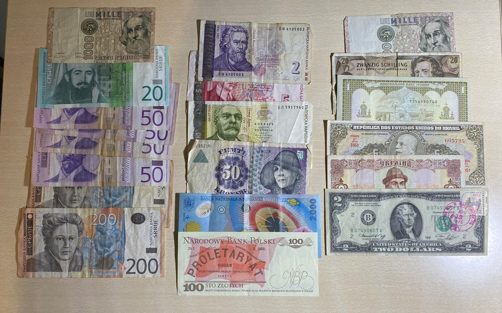 20 PIECES - WORLD MIX -  Banknotes