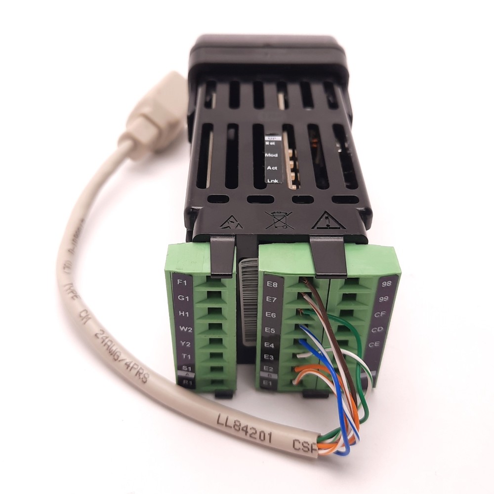 Watlow PM6C1FC-3AAAAAA Multi-Function Controller 7 Segment, 100 to 240v AC