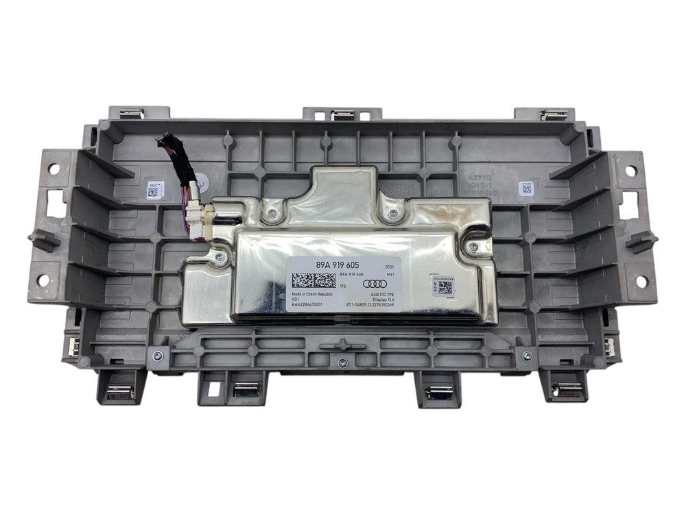 2022-2025 AUDI Q4 E-TRON FRONT DASH MULTIMEDIA DISPLAY SCREEN STEREO *SCRATCH*