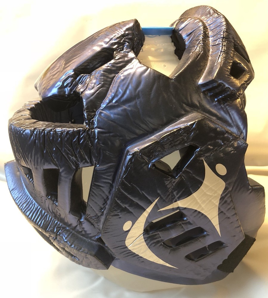 Macho Warrior Sparring gear Blue 6 pc w/Instructions Head Gear Guards Mesh Bag