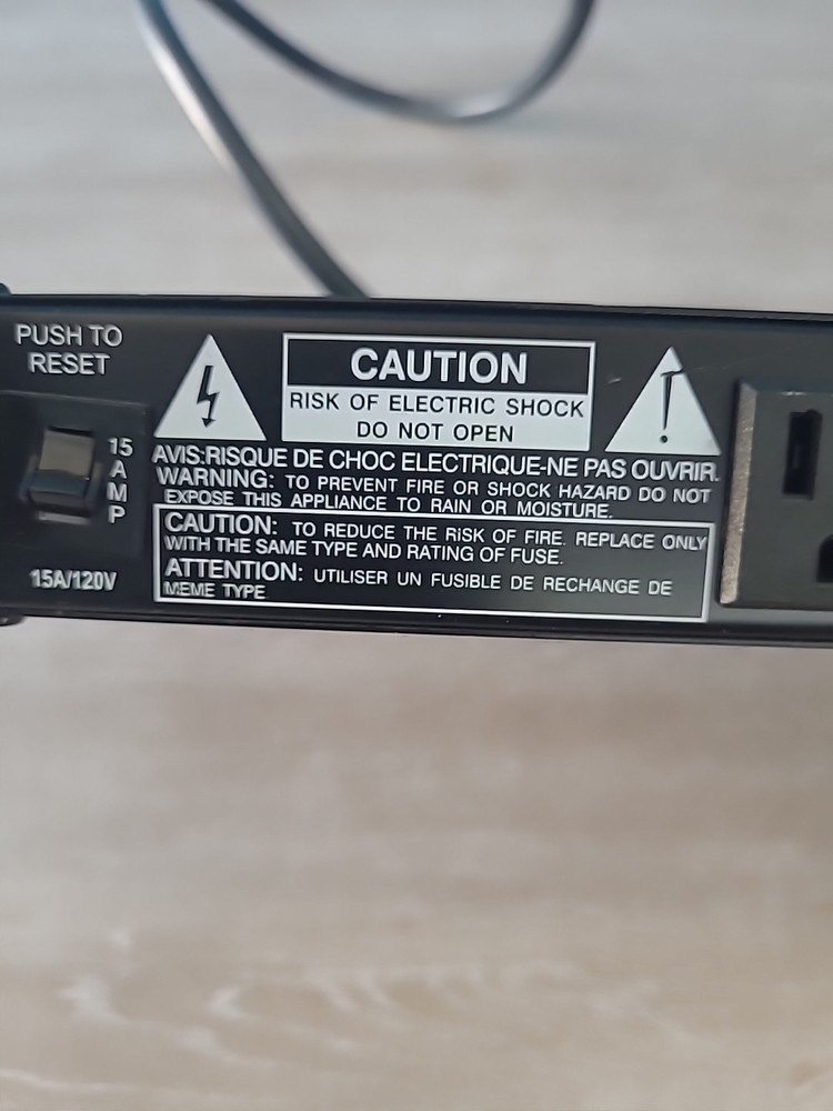 Furman M-8 Merit Series power conditioner (B) excellent