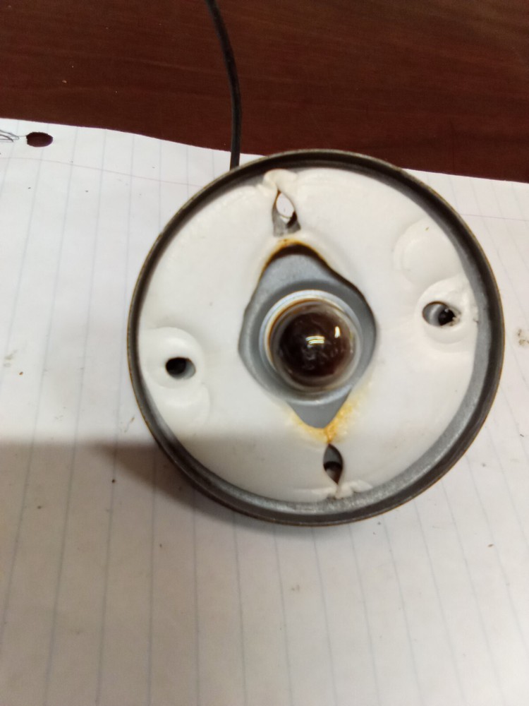 3" Red Light No Screws