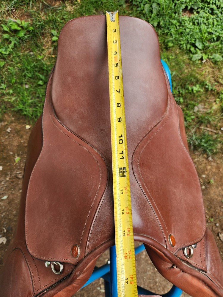 English Saddle 15"