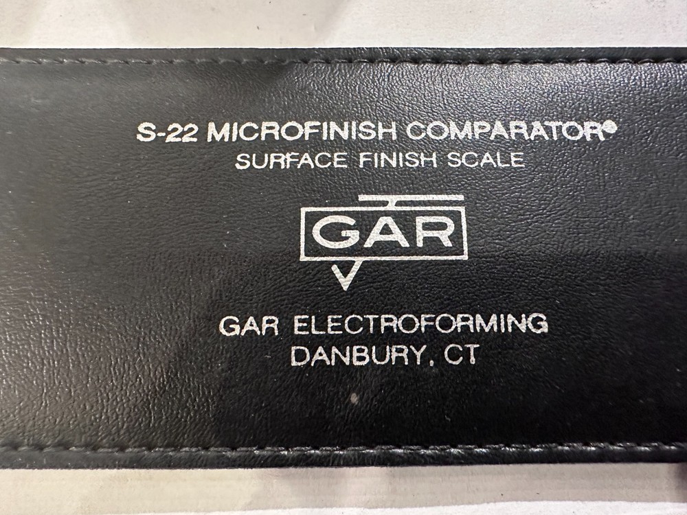 GAR S-22 Microfinish Comparator Plate, Case, Instructions