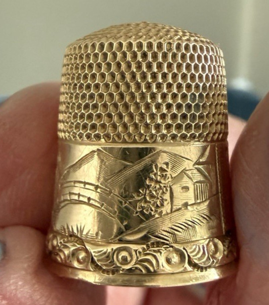Antique GOLD SEWING THIMBLE SIMONS BROTHERS 14K-ETCHED
