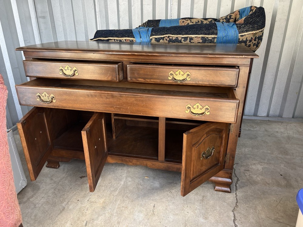 Cushman Colonial sideboard/buffet