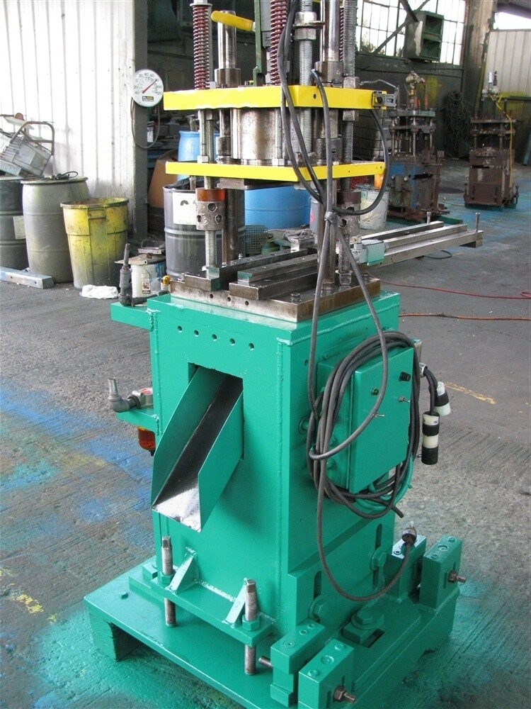 1 TON 2-POST AIR PRESS: YODER #21067