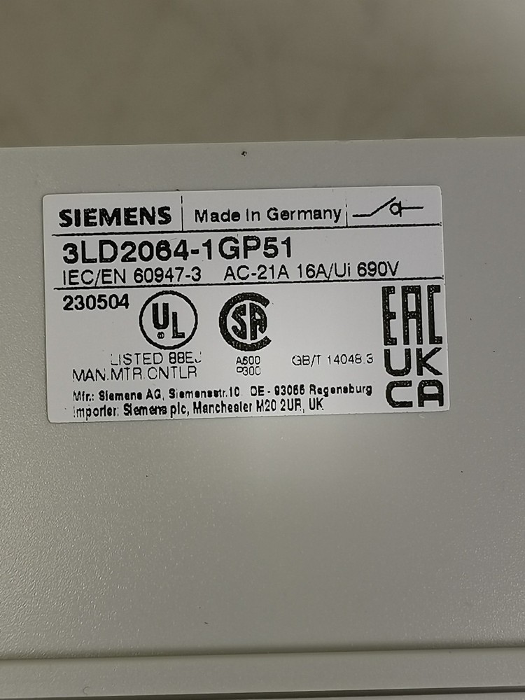Siemens Main/Emergency Stop Switch 3LD2064-1GP51 NEW