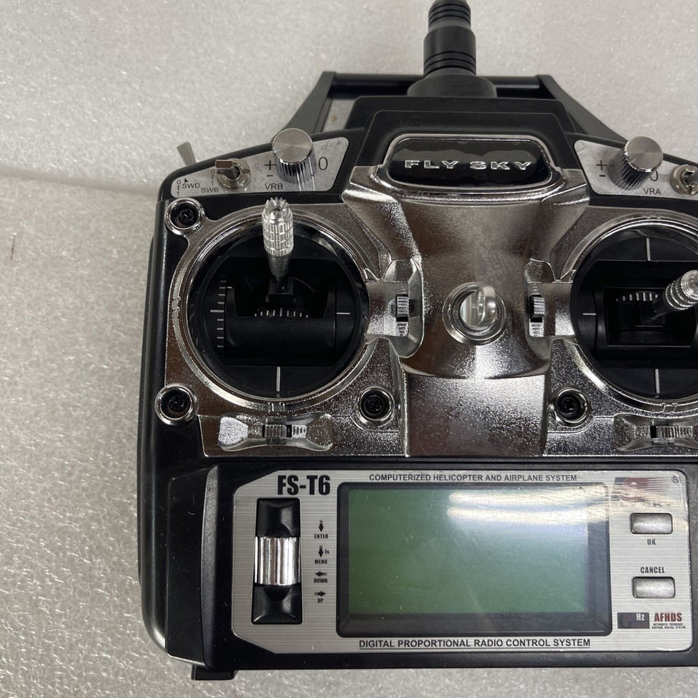 FlySky FS-T6 RC Transmitter – Powers On