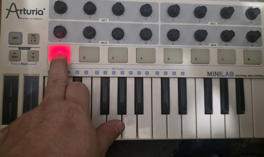Arturia Minilab Mkii MIDI Controller