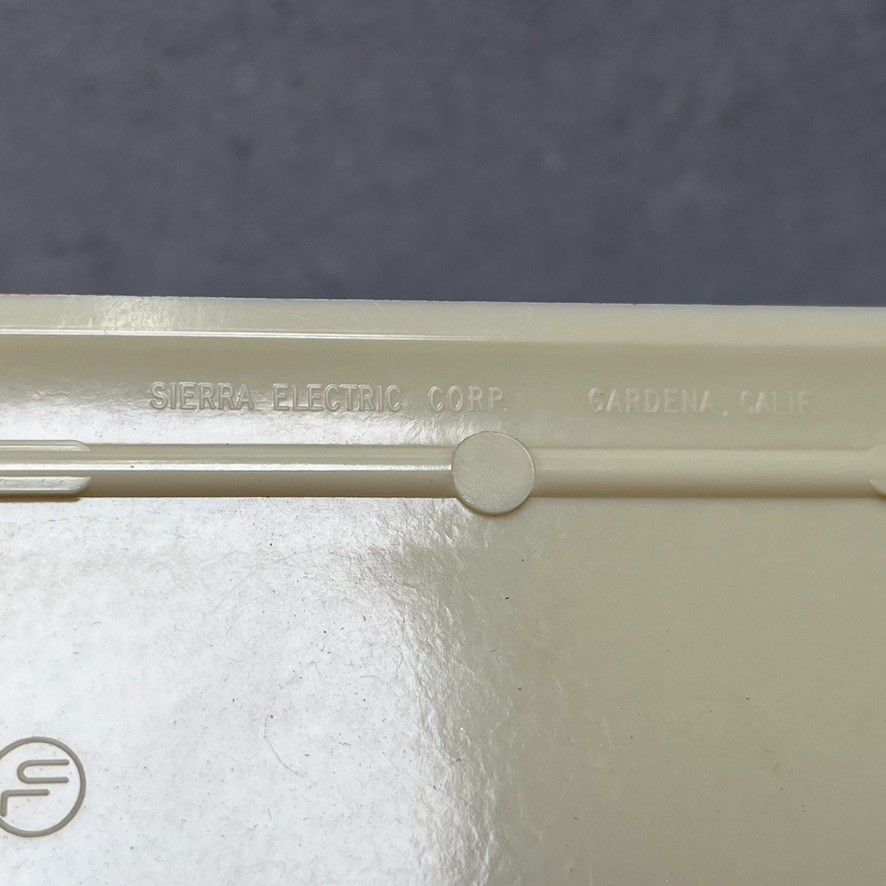 Vintage P&S Art Deco Ivory Plain Bakelite Solid Plate Cover
