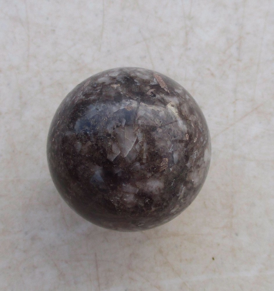 Fluorescent Calcite Sphere from AZ 33mm 3840