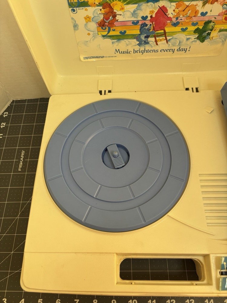 Vintage 1984 CARE BEARS Phonograph Record Player
