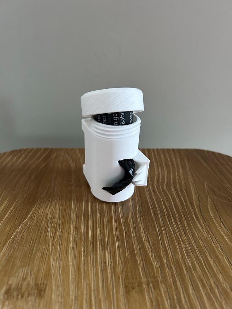 Pet Bag Roll Holder – Convenient & Reusable