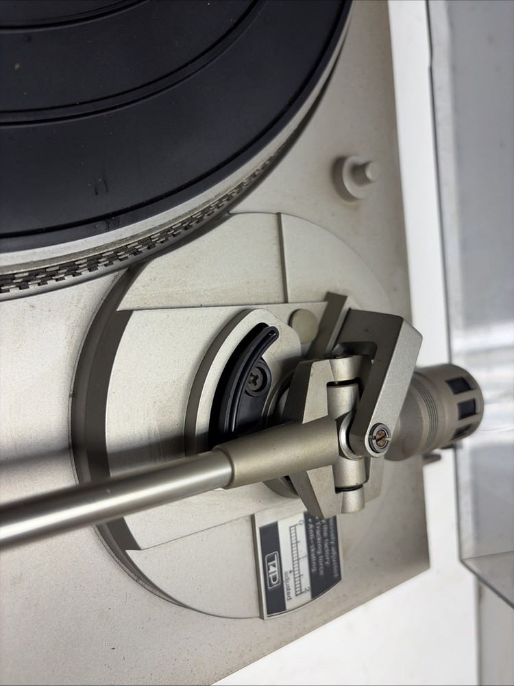 Technics SL-B200 Turntable - Untested. Free Shipping.