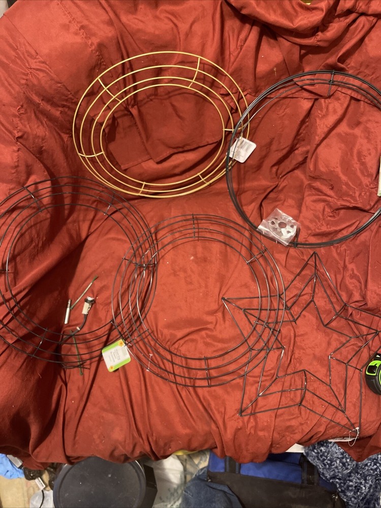 WIRE DIY WREATH Form Three 14”Frames 1 Star Frame, & One 3D 14” Frame All New