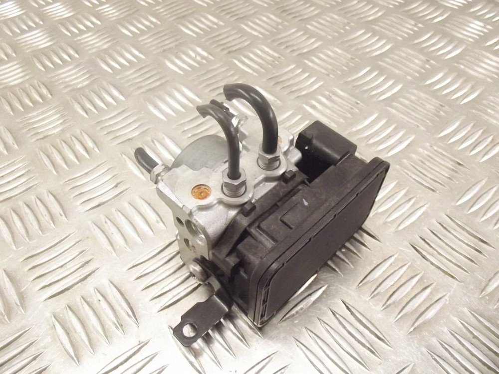 Triumph 675 Street Triple abs 2015 abs control module unit 2013 2014