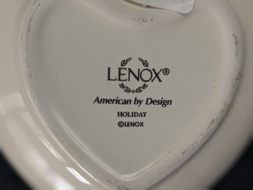 Lenox Christmas Sentiment Heart Dish LOVE