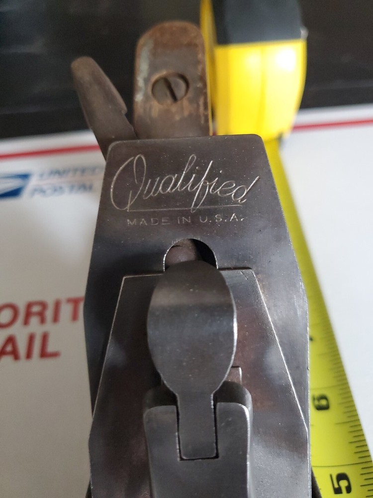 Antique 10' Inch Wood Plane 'QUALIFIED '