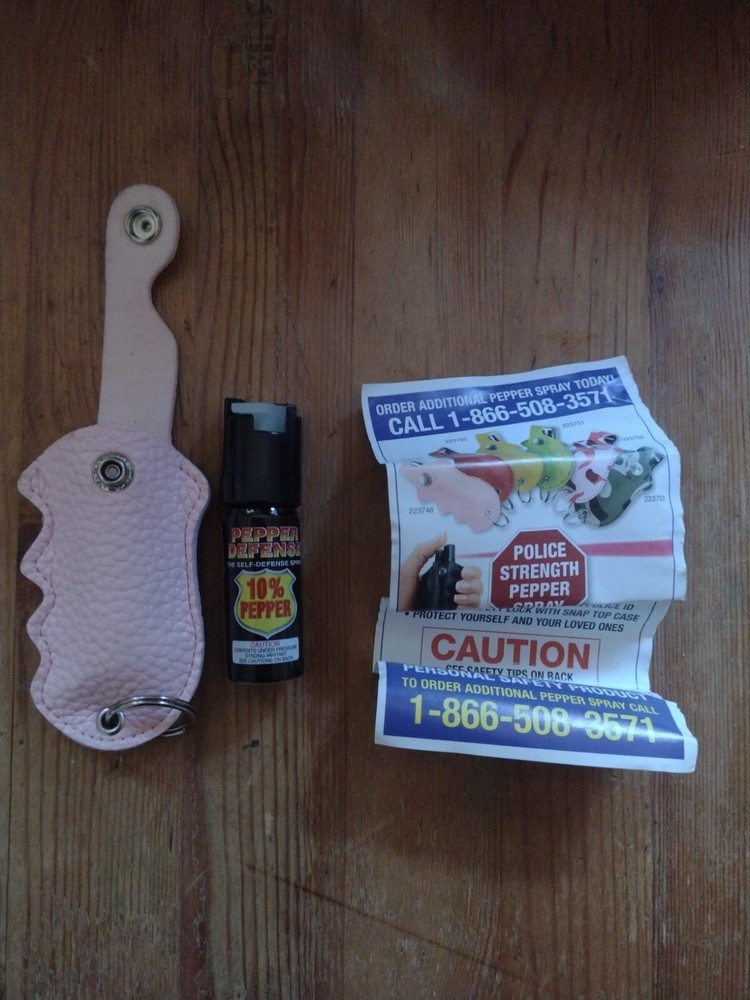 10.oz Pepper Spray with Pink Case
